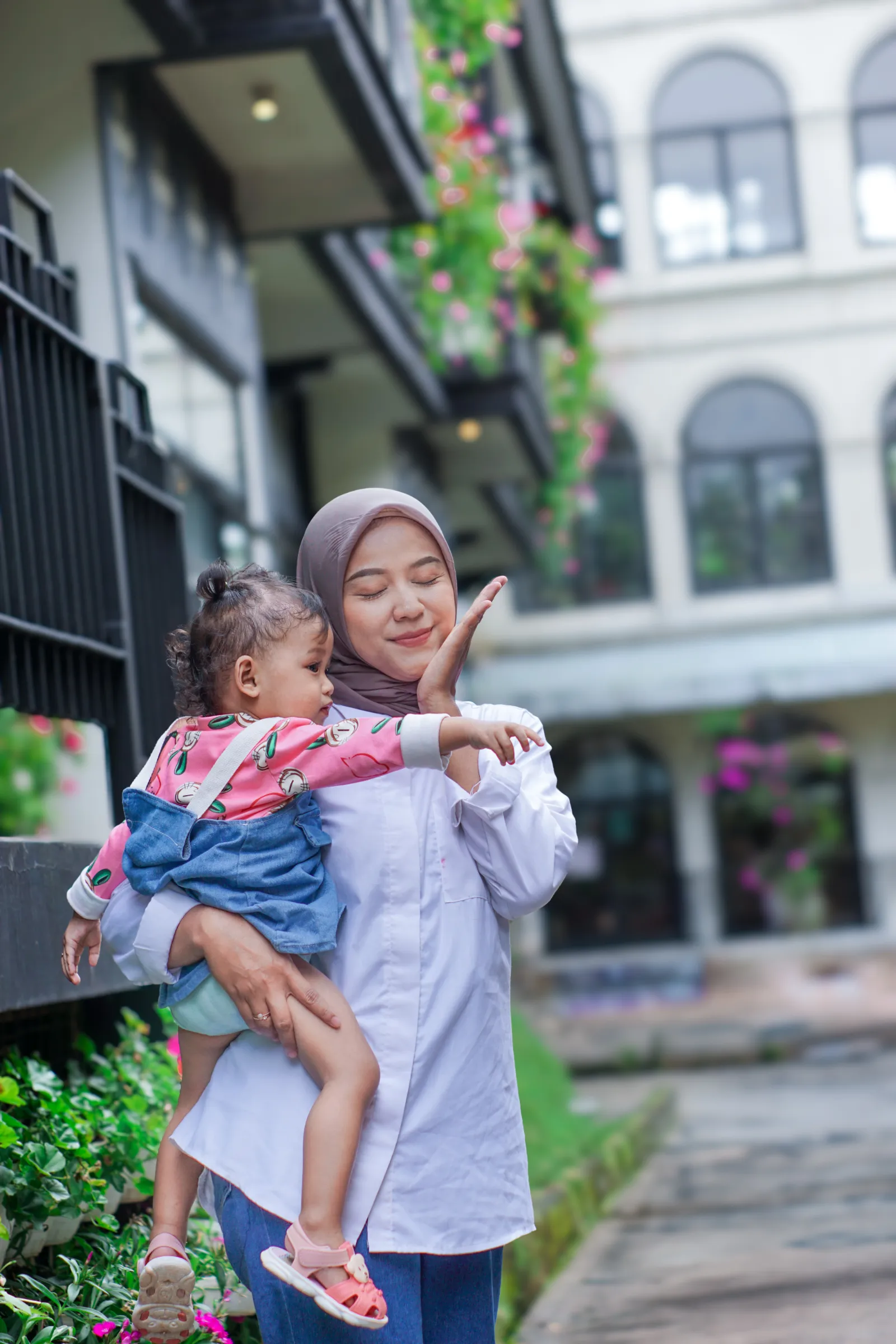 Foto Ibu Sari